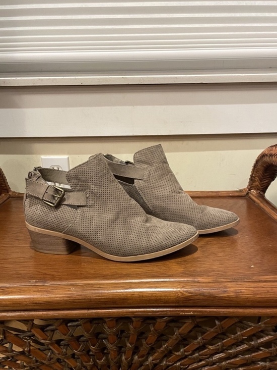 Dolce Vita Shoes - Size 8 Dolce Vita Perforated Suede Tan Ankle Booties